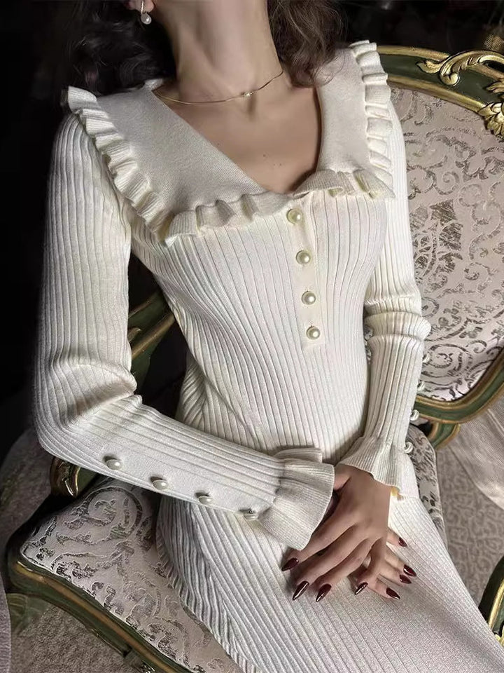 Ruffled long-sleeved knitted midi dress