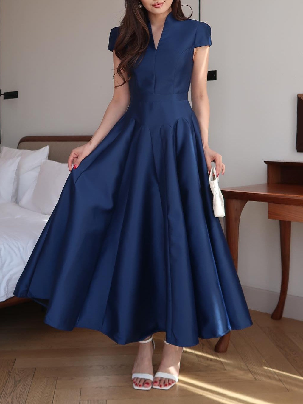 Elegant Dark Blue V-neck Long Dress
