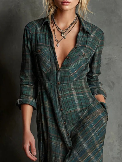 Long dress with green checkered collar